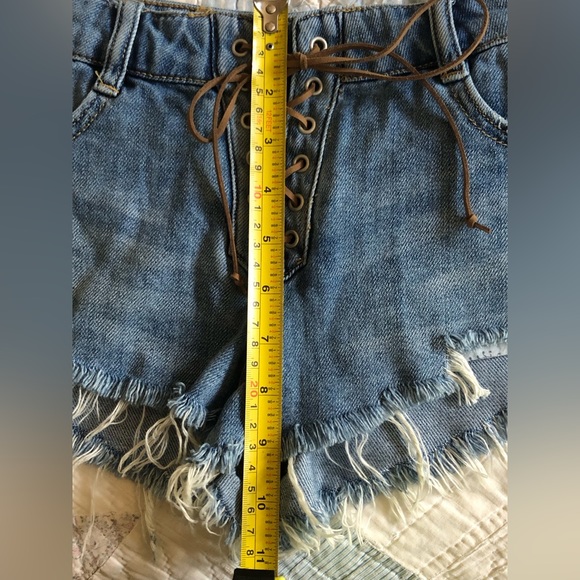 Free People NWT jeans shorts - Picture 4 of 7
